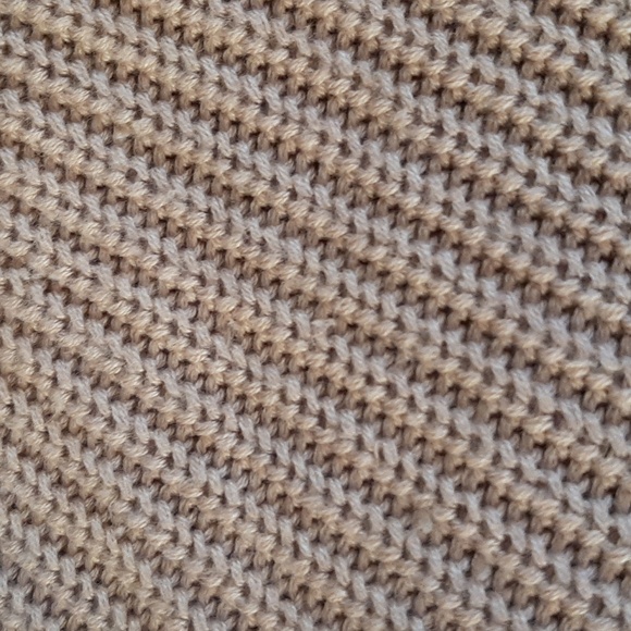 Lulus Oversized Cropped Sweater Size Medium. Tan - Picture 8 of 9